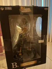 ONE PIECE シャンクス フィギュア 出品