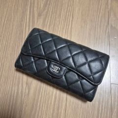 CHANEL ブラック キルティング 長財布镭射20 开a - メルカリ