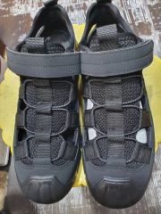 美品。水陸両用KEEN キーン VENICE H2 ウォータープルーフ - メルカリ