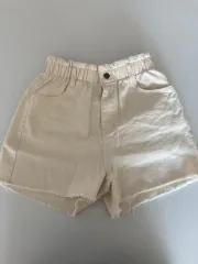 アイボリーハーフパンツ&デニムハーフパンツ