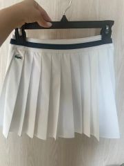 新品未使用 LACOSTE ホワイト プリーツスカート 38 - メルカリ
