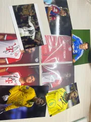 サッカー選手 サイン 出品