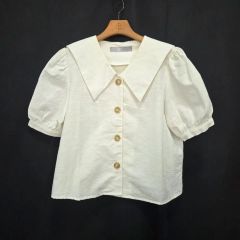 puritas トライアングルブラウス WHITE/オケーション、入学式 - メルカリ