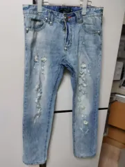 34 PHILIPP PLEIN(フィリッププレイン) デニム ズボンのサムネイル