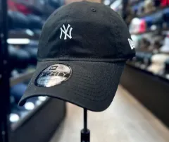 NEW ERA NEW YORK YANKEES スモール ロゴ ベースボールキャップ 新品
