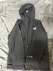 THE NORTH FACE シュプリーム ウィンドブレーカー