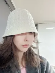 白ニット バケットハット