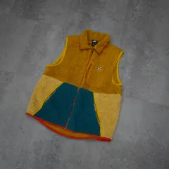 ナイキ新モデル シェルパ ベスト