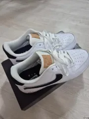 ナイキ エアフォース 1 07 LV8 3 (265mm) CT2253 100