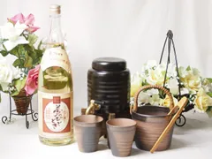 本格焼酎サーバー1000cc(18cm×24cm 1kg)三重県萬古焼き備前金彩ペアカップ(200cc×2個)三重県萬古焼き備前金彩氷入れ、手作りトング付セット(大分県井上酒造 じざけや限定酒 樫樽貯蔵熟成麦焼酎 夢のひととき 25度1800ml) 焼酎サーバ
