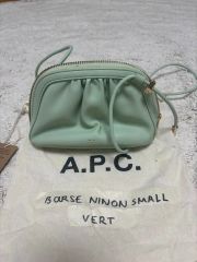 Y*I様 【未使用】A.P.C. アーペーセー クロスボディポーチ カーキ