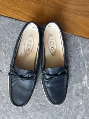 TOD'S ネイビー レザー ローファー37.5 - メルカリ