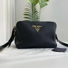 極美品】プラダ ヴィッテロダイノ カメラバッグ ショルダーバッグ 6615