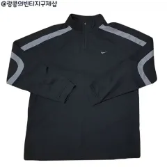 ナイキ スウッシュ ストリート 長袖Tシャツ