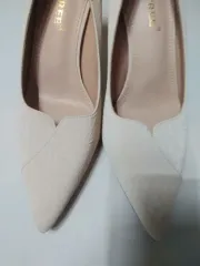 アイボリー レディース パンプス 235 新品
