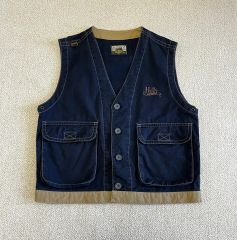 The calee キャリー ワンポイントロゴ刺繍 フルジップ ベスト ブラック 