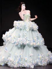 神田うのウノエレトワールフラワーモチーフ ウェディングドレス - メルカリ
