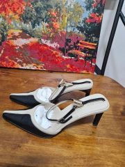 John Galliano ニュースペーパー柄 パンプス 23.5~24.0 John Galliano ニュースペーパー柄 パンプス 23.5~24.0 - メルカリ