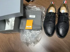 トムブラウン RWB タブ Classic Long Wing Brogue Rubber Sole (MFD0のサムネイル