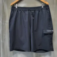 カルバン・クライン 5分丈ハーフパンツ / メンズ (34-36インチ) / B392 / 新品同様