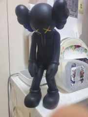 KAWS　♯2 FAMILY BLACK　メディコムファミリーブラック KAWS ♯2 FAMILY BLACK メディコムファミリーブラック - メルカリ