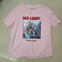 Sandro ピンク フラワー Tシャツのサムネイル