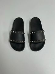 極美品】ルブタン スパイク サンダル ブラック サイズ39.5 - メルカリ
