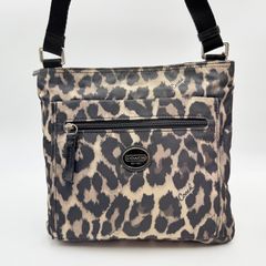 BOTTEGA VENETA（ボッテガヴェネタ）ショルダーバッグ ラインストーン グレー系 ツイード系 ワンショルダーバッグ レディース【中古】 BOTTEGA VENETA - BOTTEGA VENETA（ボッテガヴェネタ）ショルダー