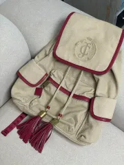 JUICY COUTURE ジューシークチュール トリニティ バックパック バッグ キャメルのサムネイル