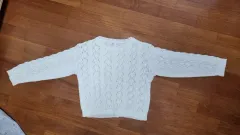 アイボリー ニット