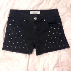 GLAD NEWS スタッズ付き デニムショートパンツ ブラック - メルカリ