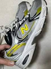 ニューバランス 530 サイズ230のサムネイル