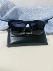 DSQUARED2 サングラスのサムネイル