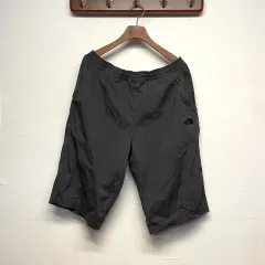 THE NORTH FACE グレー ナイロン ショーツ