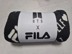 2026年最新】bts fila ブランケットの人気アイテム - メルカリ