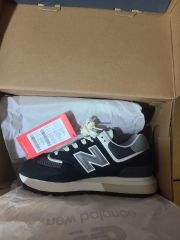 レア商品】New Balance BAND-MAIDコラボ 27.5センチ - メルカリ