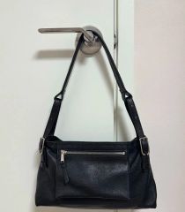 超美品・正規品】OSOI Black Cargo Bag ワンショルダー - メルカリ