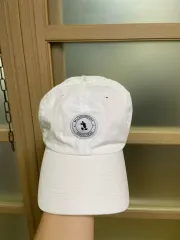ディズニー キャラクター 白 ベースボールキャップ (freeサイズ)
