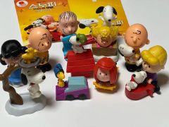 Schleich PEANUTS シュライヒ ピーナッツ シーナリーパック 7個