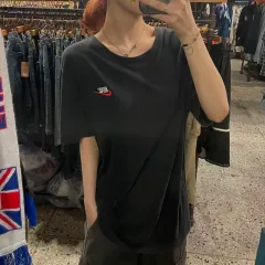 NIKE ナイキ ロゴ Tシャツ (ブラック)