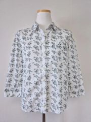 美品◇sosotto◇リバティブラウス◇シティセンター◇タナローン - メルカリ