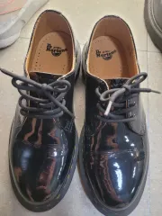 DR. MARTENS ドクターマーチン 光沢 エナメル ブラック UK5