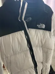 THE NORTH FACE ザノースフェイス ヌプシ 白のサムネイル