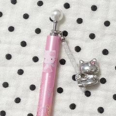サンリオ♡ ハローキティ リボンマスコット付　ラメ入ボールペン 未使用品2005 サンリオ♡ ハローキティ リボンマスコット付 ラメ入ボールペン 未使用