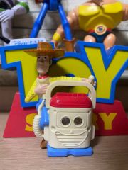 トイストーリー マルチスタンド ウッディ です。 - メルカリ