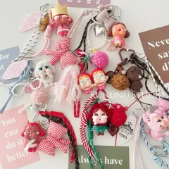正規品 POP MART クライベイビー フィギュア ハンドメイド キーホルダー バッグホルダー