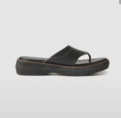 JULIUS Edge Cut Leather Sandal - メルカリ