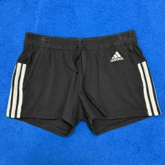 アディダス ハーフパンツ S