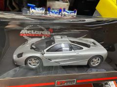 UTモデル 0597 シボレー コルベット 1/18 ミニカー - メルカリ