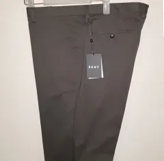 新品) 37万8千円 DKNY パンツ 37 38 春 夏のサムネイル
